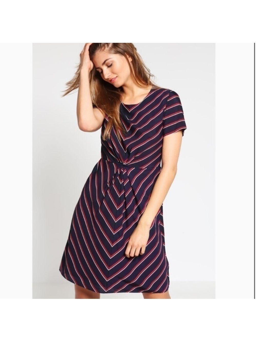 Banana Republic Short Sleeves Chevron Striped Pleated Dress Size 4
